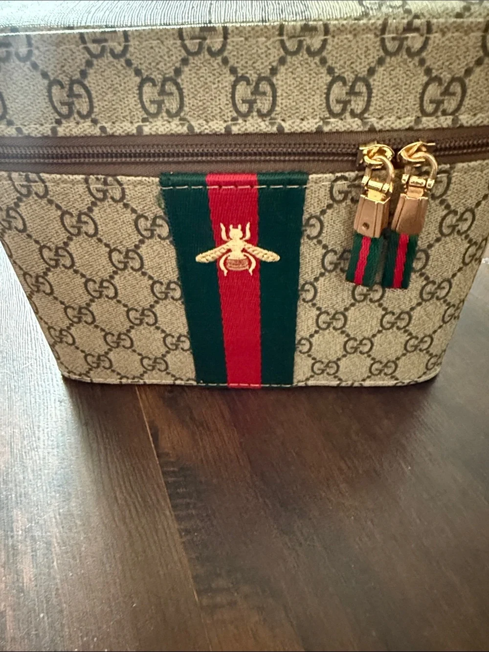 Beige GG Canvas Vanity Case with Green and Red Stripe NEW
